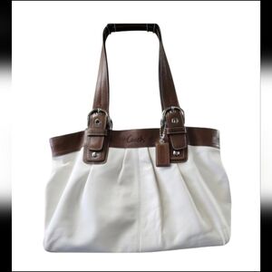 Coach Soho Pleated Leather Buckle Shoulder Strap Large Tote Ivory EUC
